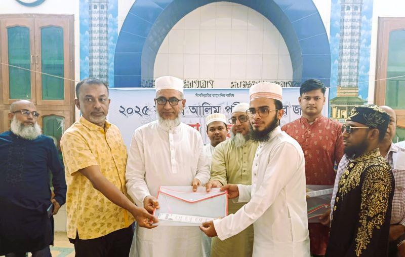 ঢাকা আলিয়ায় আলিম পরীক্ষার্থীদের জন্য দোয়া ও দিকনির্দেশনা